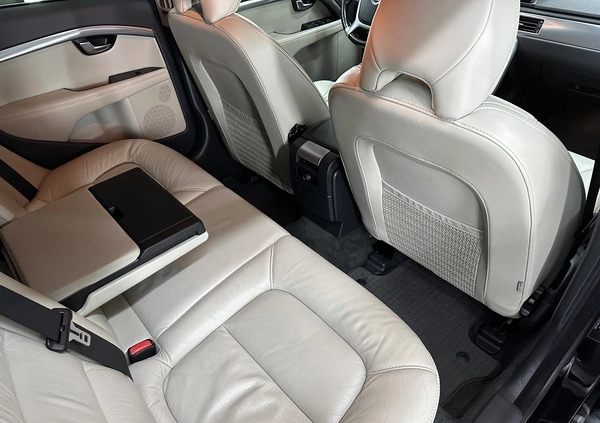 Volvo XC 70 cena 44500 przebieg: 237000, rok produkcji 2011 z Otmuchów małe 742